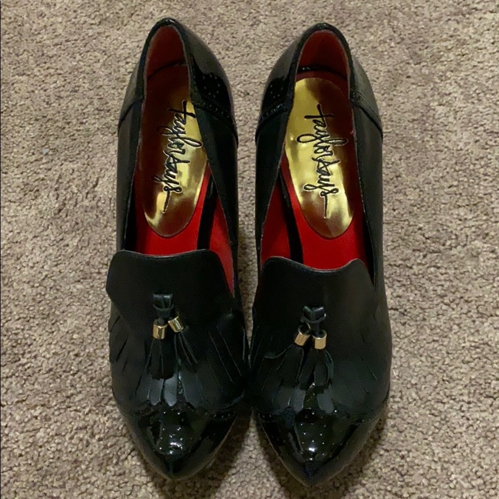 *RARE* hand painted heels